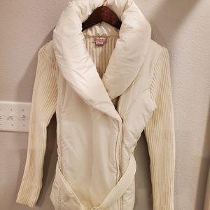 White sweater jacket White size large. Brand by Glimmer.